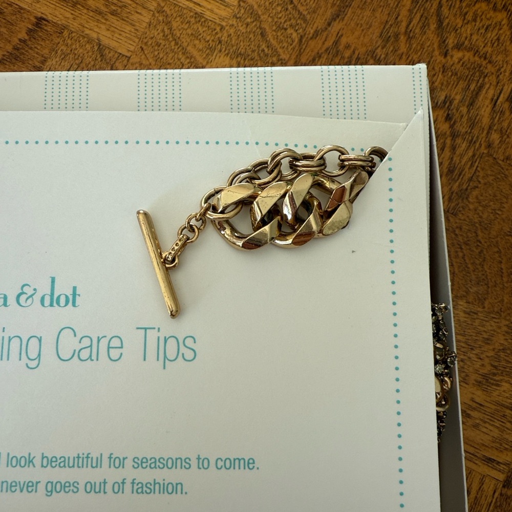 Stella & Dot Gold and Cream Necklace - Picture 4 of 6